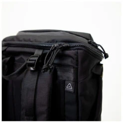 Doughnut Dynamic Large Titan 22 - Daypack -Geschäft Für Campingausrüstung doughnut dynamic large titan 22 daypack detail 6