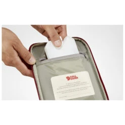 FJÄLLRÄVEN Kånken Mini Cooler 2,5 - Kühltasche -Geschäft Für Campingausrüstung fjaellraeven kaanken mini cooler 25 kuehltasche detail 9